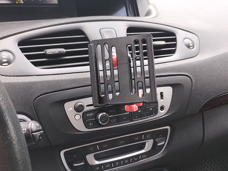 Тримач для телефону в авто