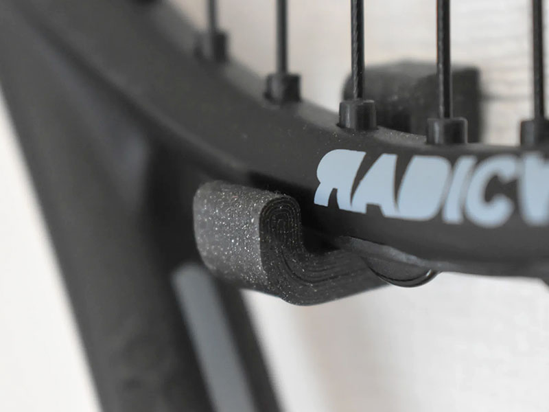 Гачки для тенісних ракеток