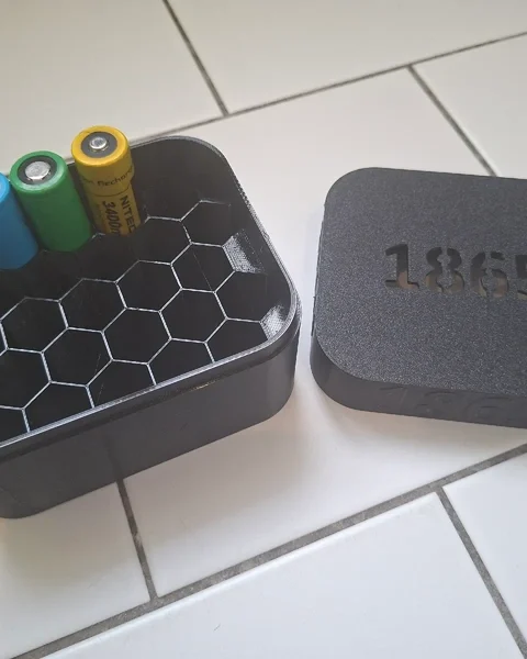 Органайзер для акумуляторів 18650